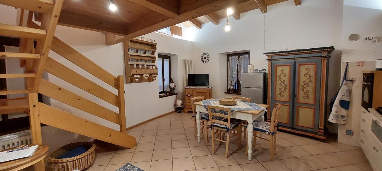 Loft Della Perpetua Di Casa Bernardi, Fuga Romantica Petfriendly Montagnaga  エクステリア 写真